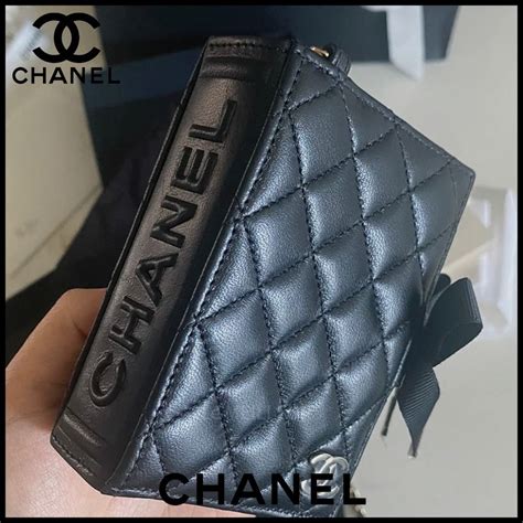 chanel card holder 2022